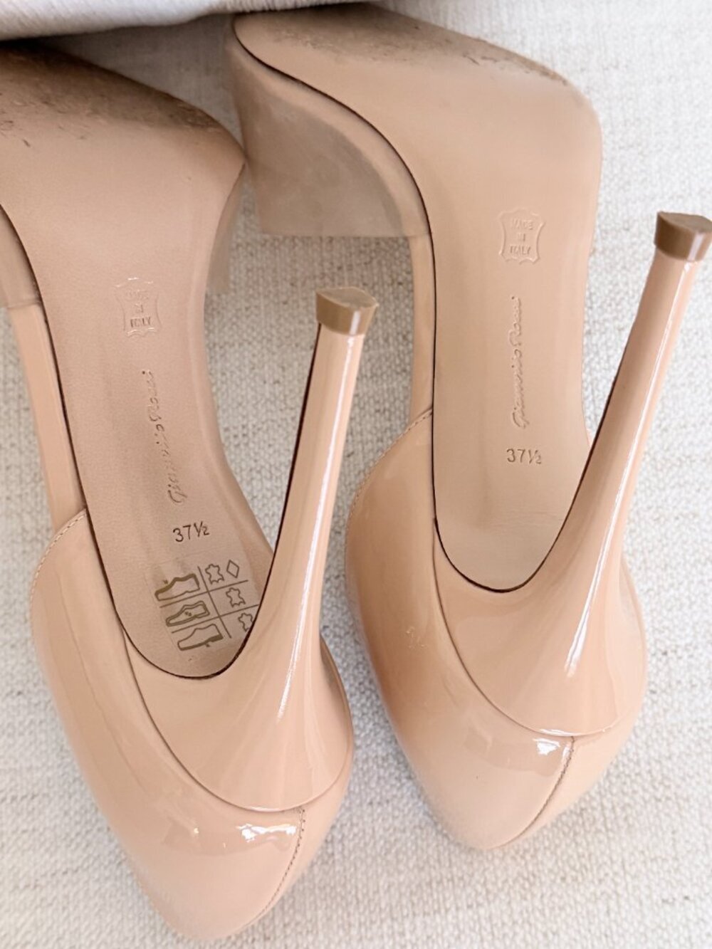 Gianvito Rossi Bree Leather and PVC peep-toe Pumps - Glass Nude - Size 37.5 - Picture 7 of 11